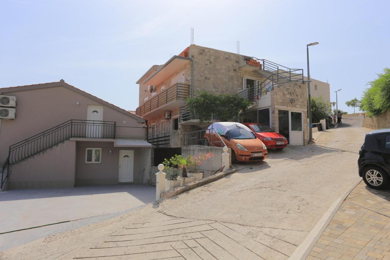 Apartments With A Parking Space Brela, Makarska - 789 Exterior foto